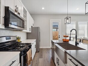 8411 Berry Brush Ln in Houston, TX - Building Photo - Building Photo