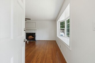 9404 Limestone Pl in College Park, MD - Foto de edificio - Building Photo