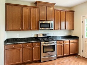 22984 Foxglove Way in California, MD - Building Photo - Building Photo