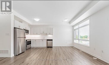 5 Antrin St in Vaughan, ON - Building Photo - Building Photo