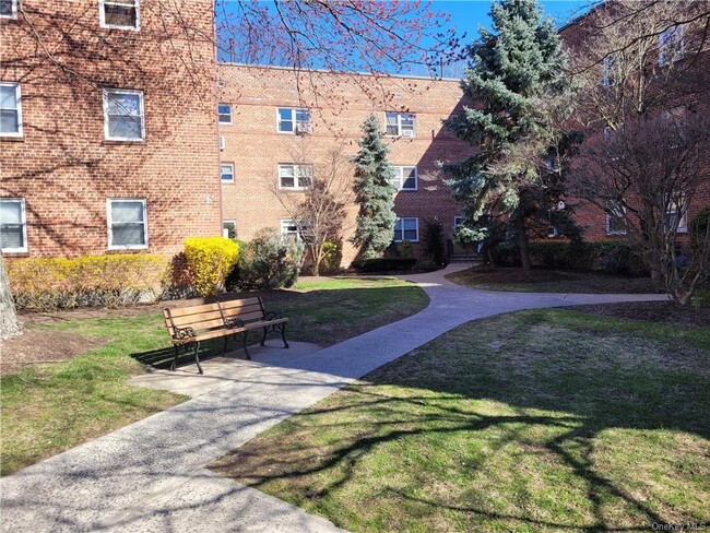 330 S Broadway-Unit -# G3 in Tarrytown, NY - Building Photo - Building Photo