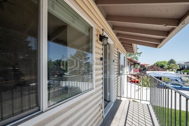 1425 Mandalay Rd W in Salt Lake City, UT - Foto de edificio - Building Photo