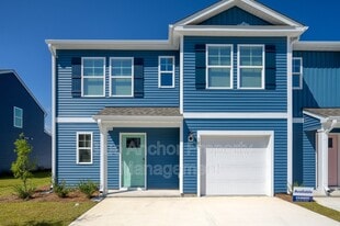 109 S Grassland Rd in Surf City, NC - Building Photo