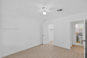 1572 NW 2nd St in Miami, FL - Building Photo - Building Photo