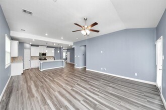 931 Barstow Dr in Arcola, TX - Building Photo - Building Photo