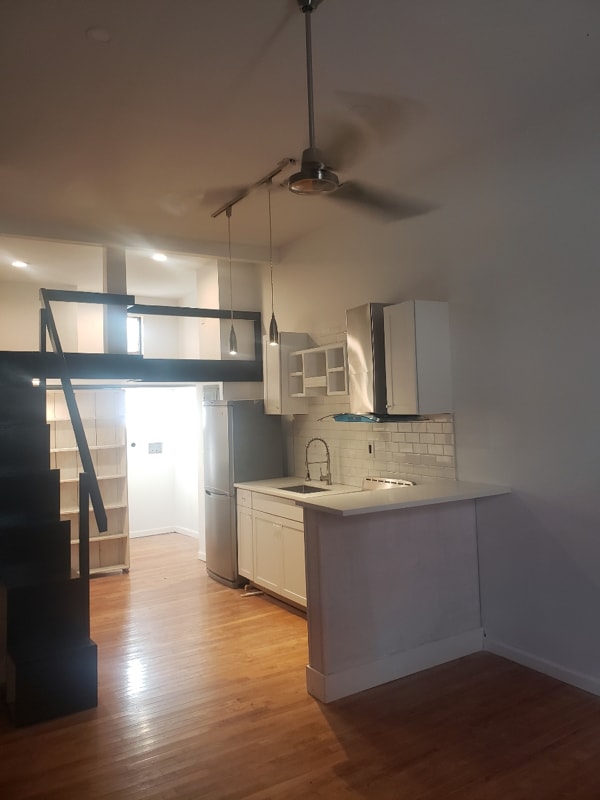 2130 South St in Philadelphia, PA - Building Photo - Building Photo