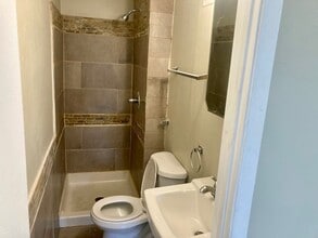 703 E State St in Trenton, NJ - Building Photo - Building Photo