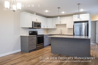 92 Aquitania Cir W in Lethbridge, AB - Building Photo - Building Photo