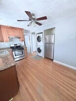 6 Linwood St, Unit #3 Linwood St. Saugus in Saugus, MA - Building Photo