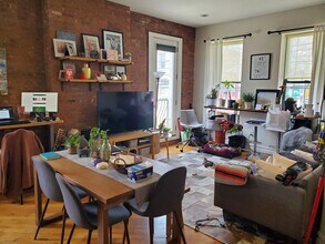 69 Franklin St in Jersey City, NJ - Building Photo - Building Photo