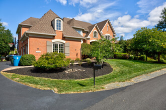 20405 Crimson Pl in Leesburg, VA - Foto de edificio - Building Photo