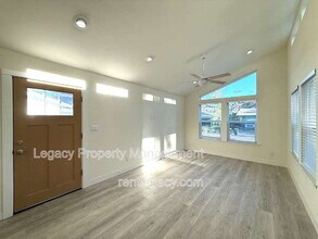 10753 Oakton Way in Rancho Cordova, CA - Building Photo - Building Photo