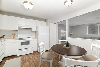 1530 Veterans Dr in Traverse City, MI - Building Photo - Building Photo