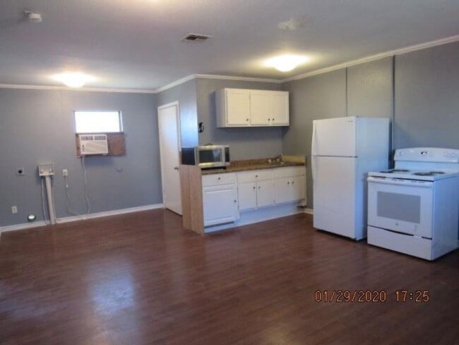 1563 18th St in Corpus Christi, TX - Building Photo - Building Photo