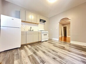 5604 Whitby Ave in Philadelphia, PA - Building Photo - Building Photo