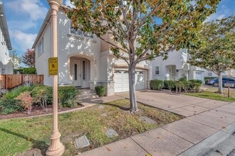 20409 Vía San Marino in Cupertino, CA - Building Photo - Building Photo