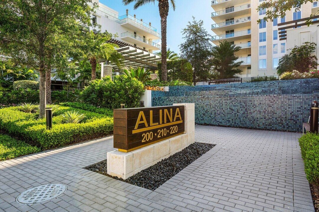 200 SE Mizner Blvd in Boca Raton, FL - Building Photo
