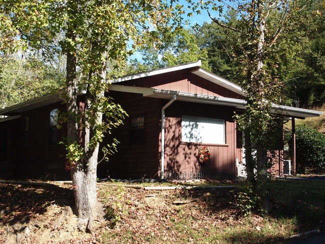 2201 Ridge Rd in Pigeon Forge, TN - Building Photo - Other