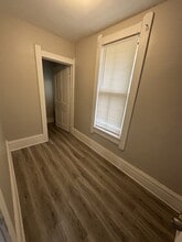 3295 W 54th St in Cleveland, OH - Building Photo - Building Photo