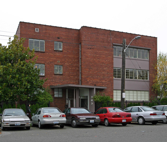 303 Harvard Apartments in Seattle, WA - Building Photo - Building Photo