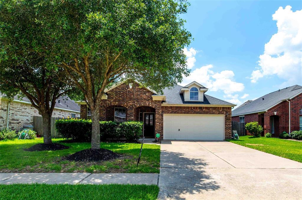 8743 Preston Field Ln in Houston, TX - Building Photo