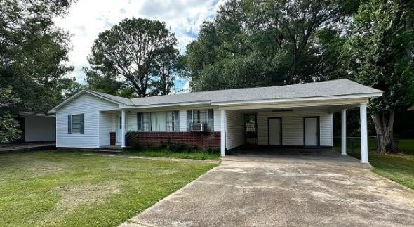 1044 Cooper Rd in Jackson, MS - Foto de edificio
