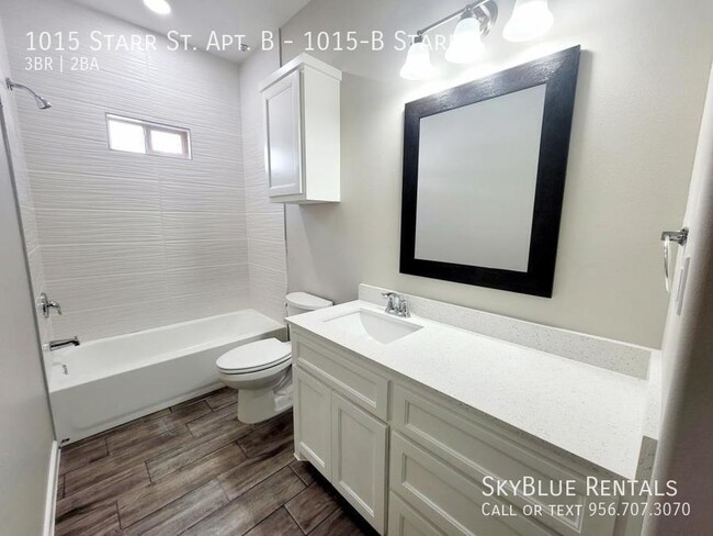 1015 Starr St in Mercedes, TX - Building Photo - Building Photo