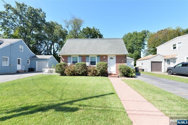 property at 17-16 Well Dr