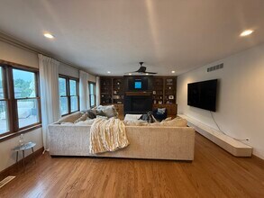 19581 Devonshire Dr in Downs, IL - Building Photo - Building Photo