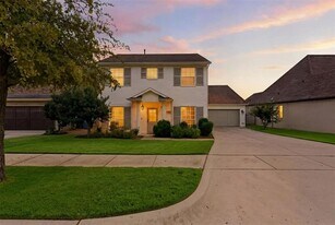 318 Bluestem Ln in Aledo, TX - Building Photo