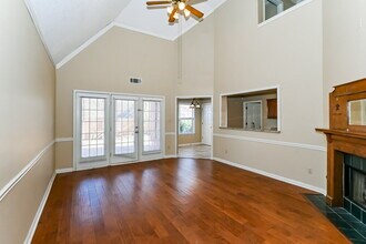 1022 Appling Meadow Dr in Cordova, TN - Building Photo - Building Photo