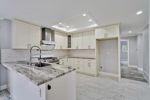 520 Woodstock Way in Santa Clara, CA - Building Photo