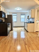 36 Florence St, Unit 36 Florence St. #1 in Somerville, MA - Building Photo - Building Photo