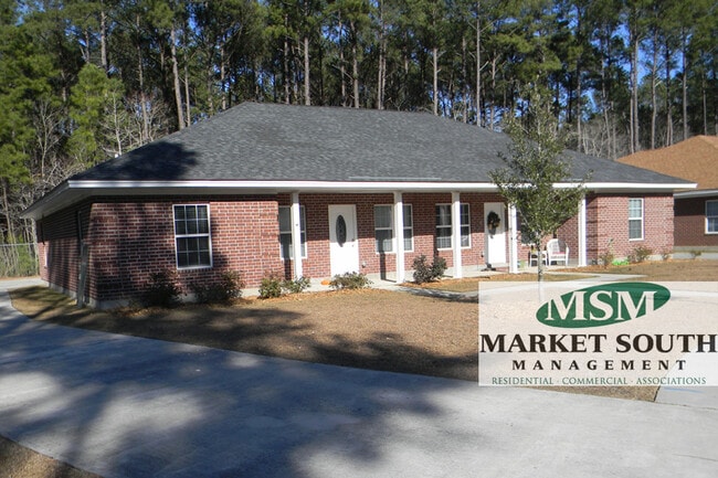 property at 115 Live Oak St