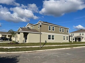 10163 Salt Pt Dr in Winter Garden, FL - Building Photo - Building Photo