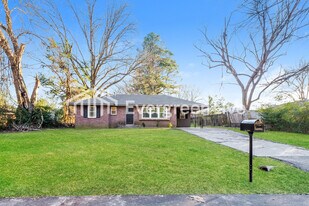 1633 Puryear Rd in Memphis, TN - Building Photo