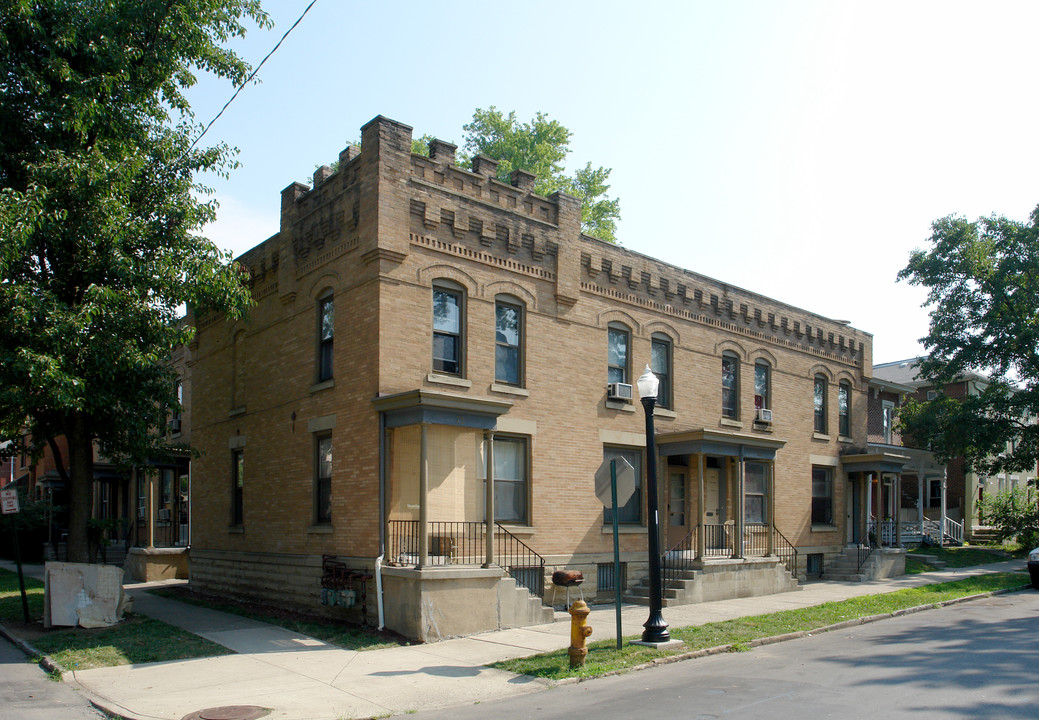 66-72 Clark Pl in Columbus, OH - Building Photo