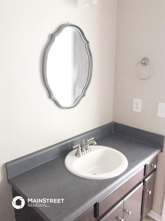 221 Brittany Dr in La Vergne, TN - Building Photo - Building Photo