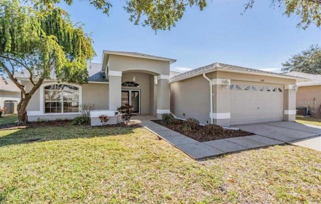 1520 Canberley Ct in Trinity, FL - Building Photo