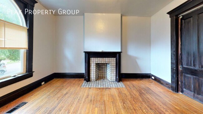 196 W 8th Ave in Columbus, OH - Building Photo - Building Photo