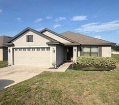 365 Citrus Pointe Dr in Davenport, FL - Building Photo