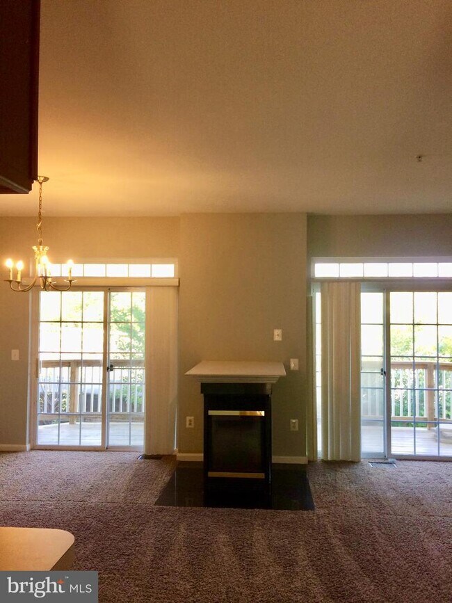 1850 Cedar Cove Way-Unit -101 in Woodbridge, VA - Building Photo - Building Photo