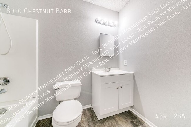 8010 Chestnut Barr Dr in Converse, TX - Building Photo - Building Photo