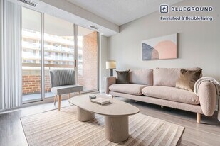 2140 L St NW, Unit FL4-ID1239 in Washington, DC - Building Photo