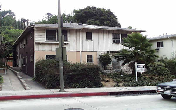 1714-1718 Laurel Canyon Blvd in West Hollywood, CA - Building Photo