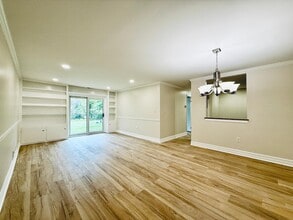 13 Cypress Ct in Trenton, NJ - Building Photo - Building Photo