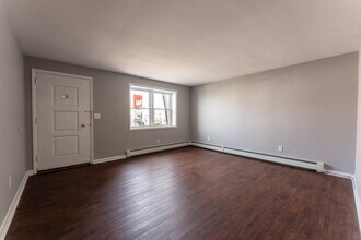 6708 Columbia Ave in North Bergen, NJ - Building Photo - Building Photo