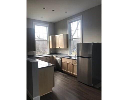 33 West Main Street-Unit -C in Groton, MA - Building Photo - Building Photo