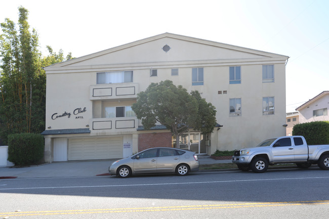 Country Club Apartments in Santa Monica, CA - Building Photo - Building Photo