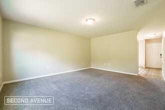 208 Flounder Pl in Poinciana, FL - Building Photo - Building Photo